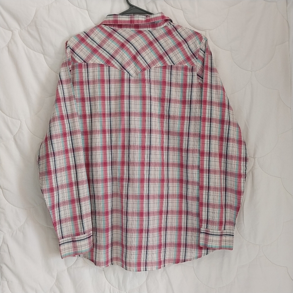 Vintage Wrangler Shirt XXL Lightweight Pearl Snap Long sleeve Pink Plaid shirt - Picture 8 of 13